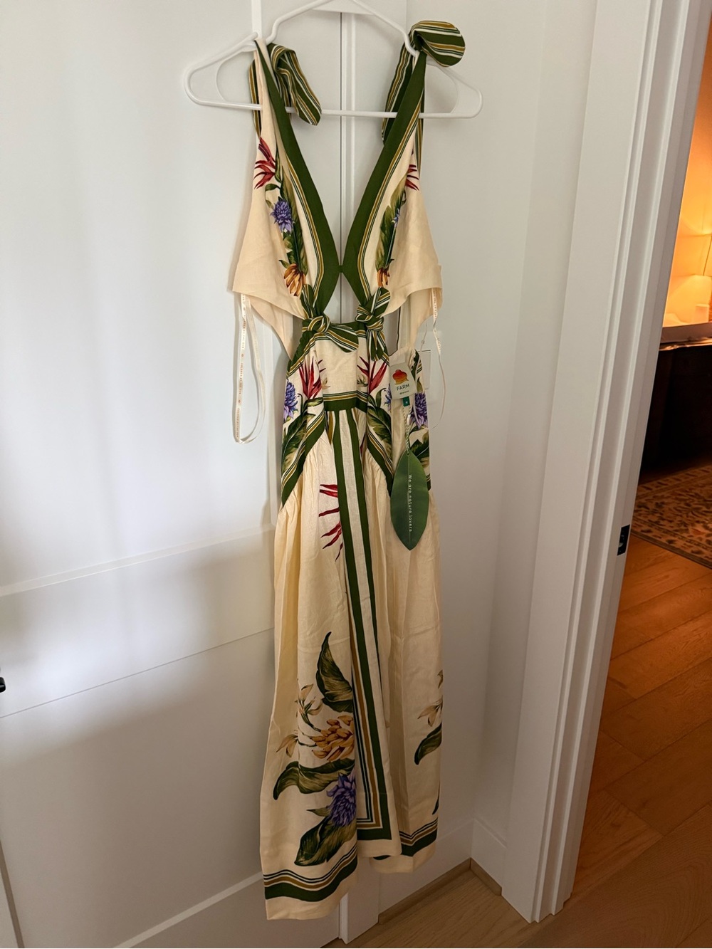 NWT FARM Rio Sand Tropical Scarf Dress - Picture 2 of 4